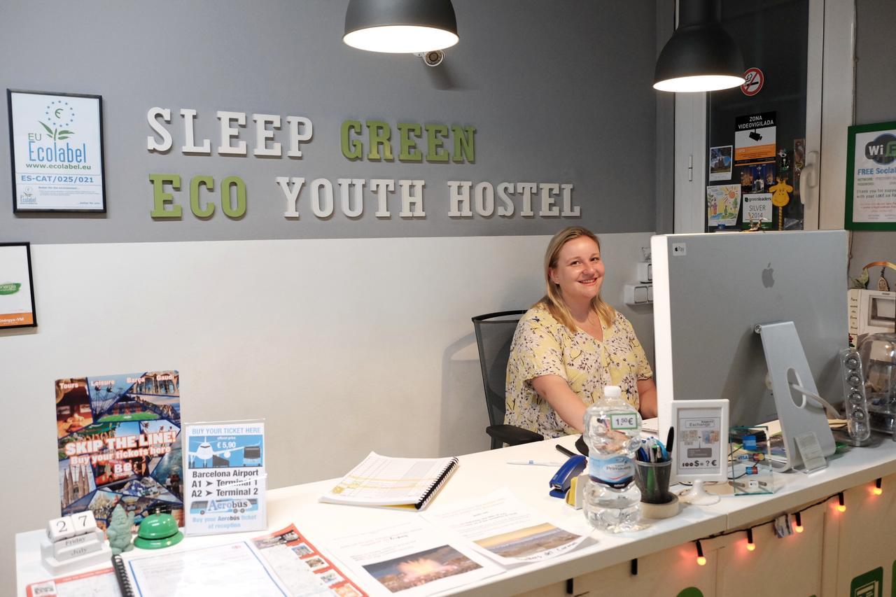 Sleep Green - Certified Eco Youth Hostel Барселона Экстерьер фото